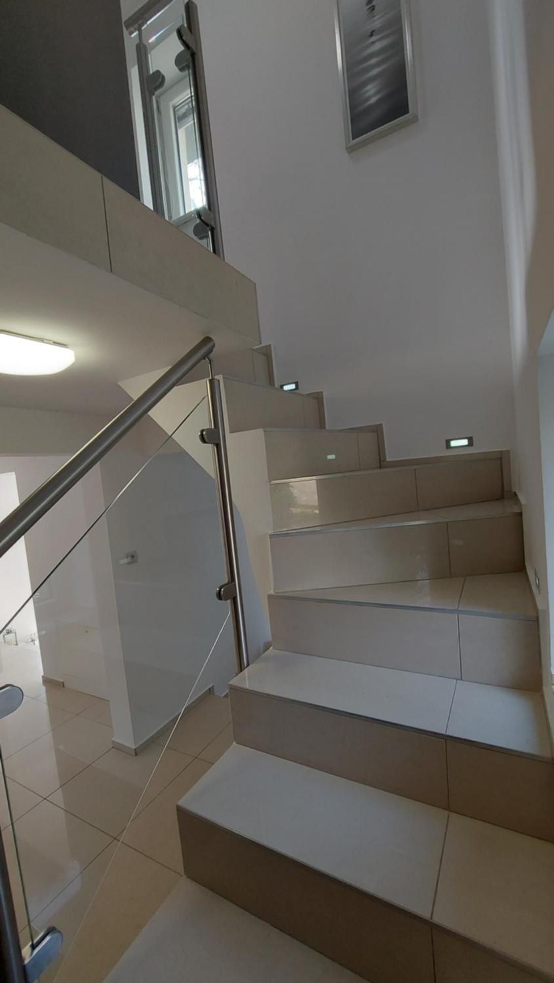 Villa Dom Na Cervenej Vezi à Banka Extérieur photo