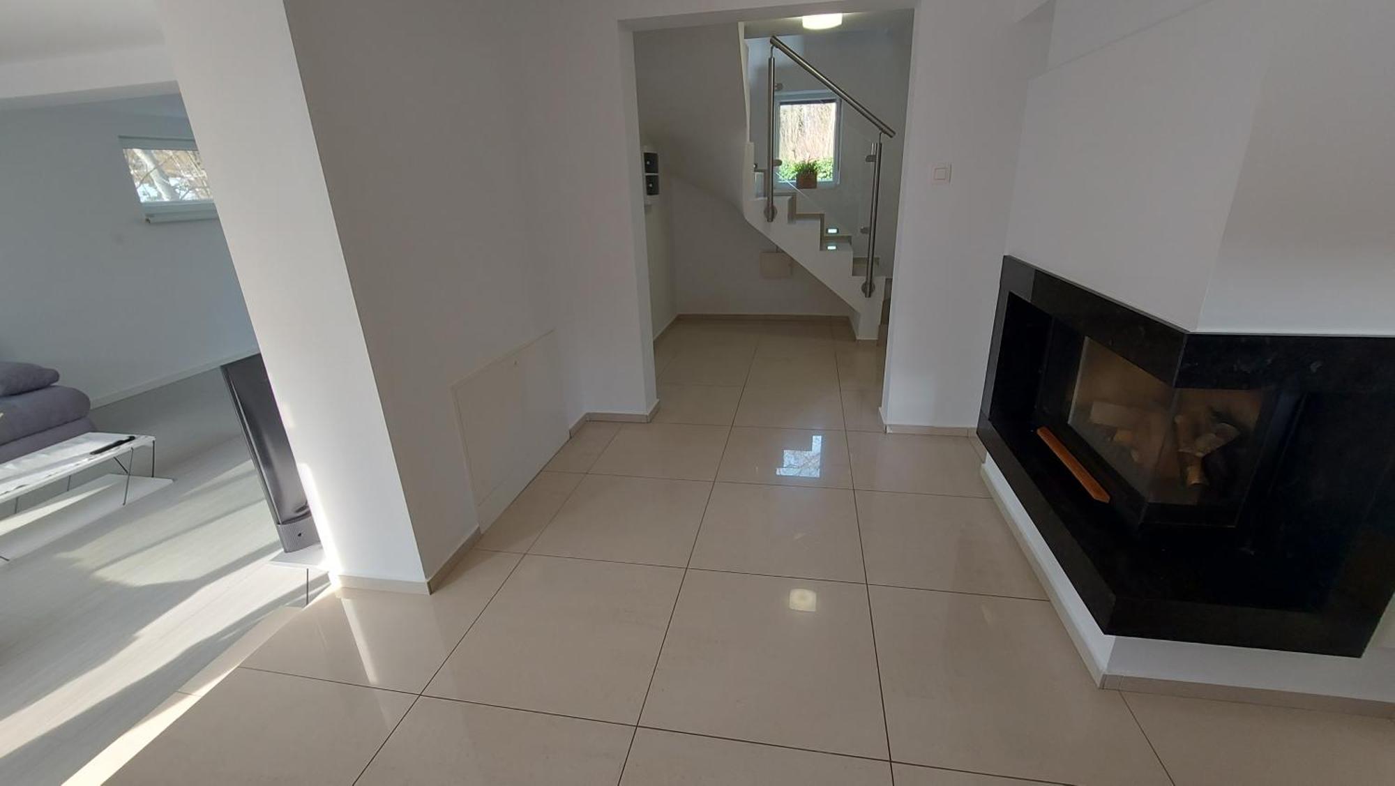 Villa Dom Na Cervenej Vezi à Banka Extérieur photo